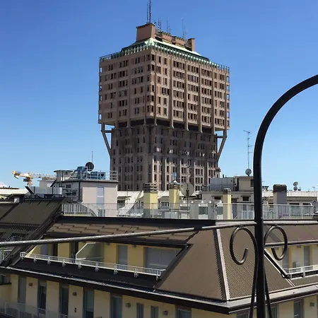 Duomo 4* מילאנו