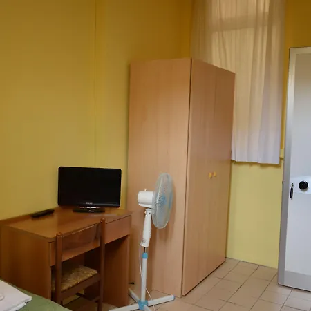 New Szálloda Milánó