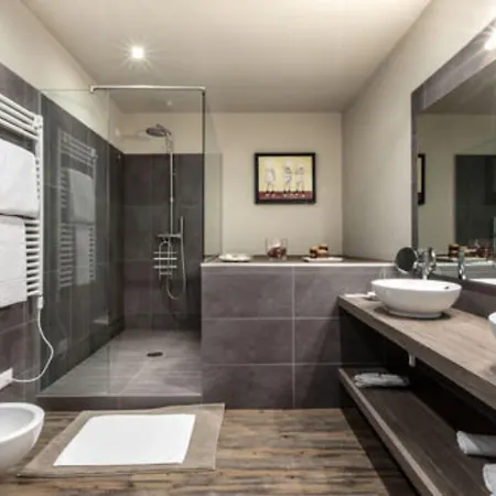 Apartahotel De Angeli 4*