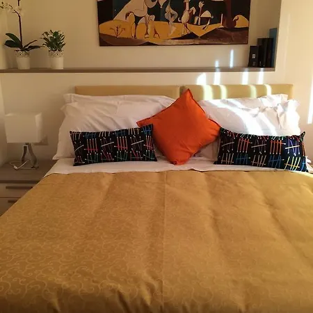 享受米兰酒店 招待所