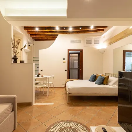 Appartement Beplace In San Babila Milan