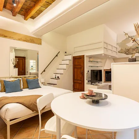 Beplace In San Babila Milan