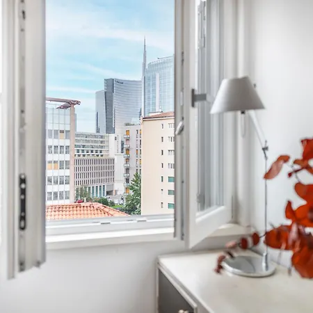 Easylife - - Maroncelli 5 - Porta Garibaldi * Milano