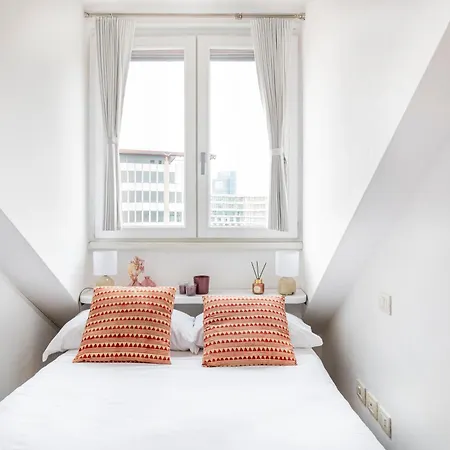 Apartment Easylife - - Maroncelli 5 - Porta Garibaldi *