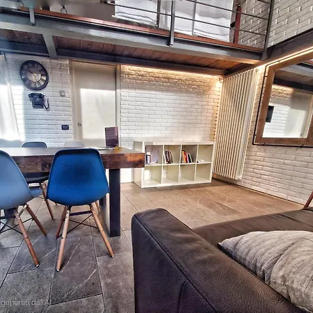 Lägenhet Loft Centro, 10 Min From Duomo *