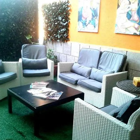 La Del Pino Bed & Breakfast