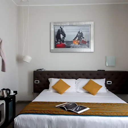 Montenapoleone 4* Milano