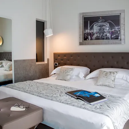 Lejlighedshotel Montenapoleone 4*