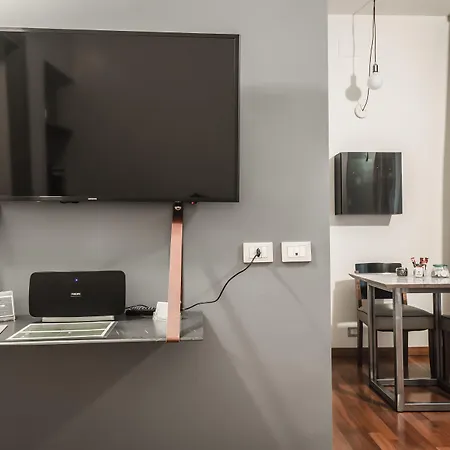 モンテナポレオーネ スイーツ アパートホテル ミラノ