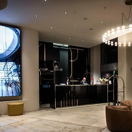 The Square Duomo - Preferred & 4* Mediolan