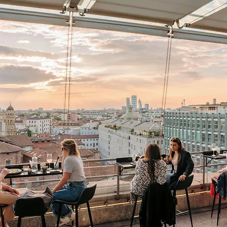 The Square Duomo - Preferred & 4* Milano