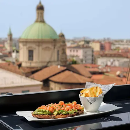 The Square Duomo - Preferred & 4* Milan
