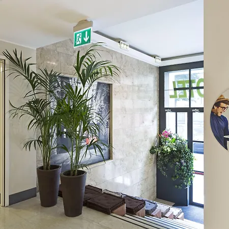 B＆b サンタンブロージョ 3*