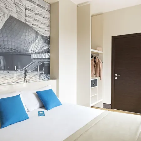 B＆b サンタンブロージョ ミラノ