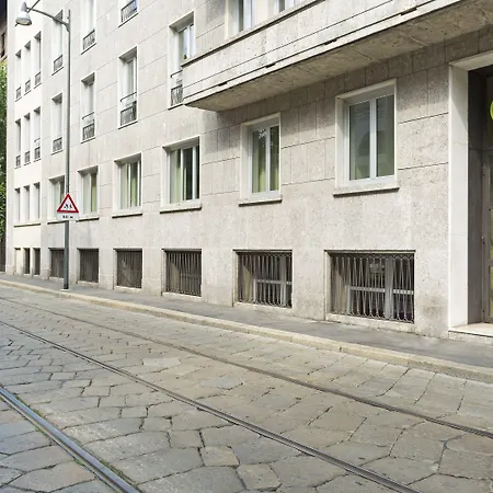 B＆b サンタンブロージョ ホテル