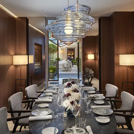 Mandarin Oriental, Ξενοδοχείο