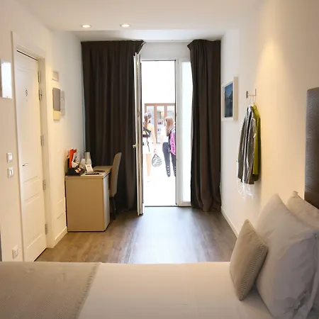 & Urban Padel Aparthotel