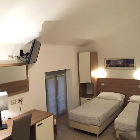 Montecarlo Hotel Mediolan