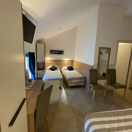 Montecarlo فندق