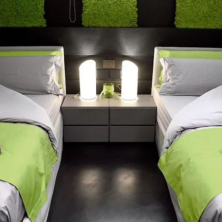 Miloft Guest Rooms And Terrace Bed & Breakfast *