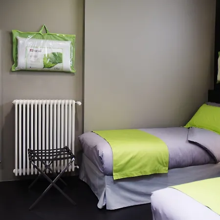 לינה וארוחת בוקר Miloft Guest And Terrace מילאנו
