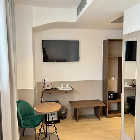 Lh 4* Milan