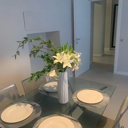 Appartement Elegant In A Prime Location Milan