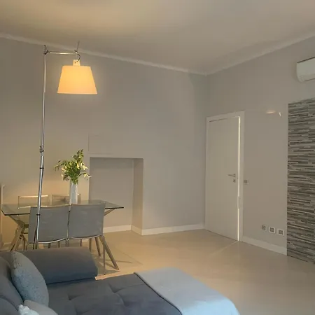 Elegant In A Prime Location Milano