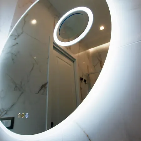 Hacca Collection - Bocconi Blue House