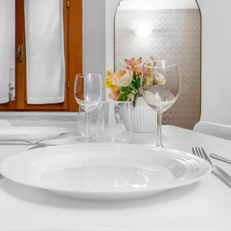 Newly Renovated Homely Flat St Lorenzo Apartmán *