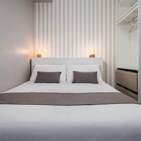 Апартаменты Classbnb - Stylish In The Moscova Area, 250 M From Metro Line M2 Милан