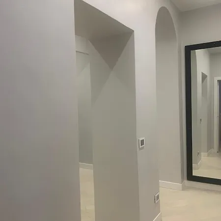 Apartment Elegant In A Prime Location