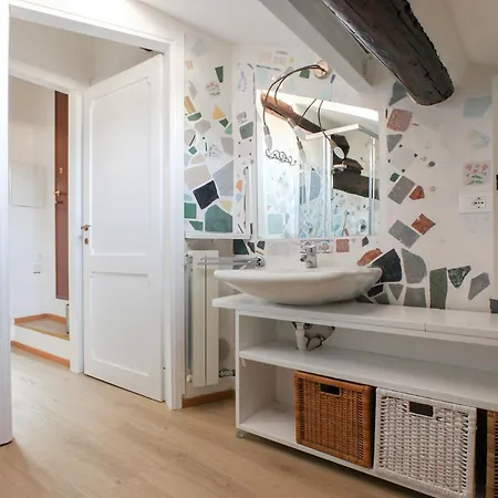 Hacca Collection - Porta Venezia Attic 2br Daire Milano