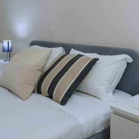 Family Apartment, Duomo 12 Min Walk, 5 Guests, Near Covered Parking 米兰