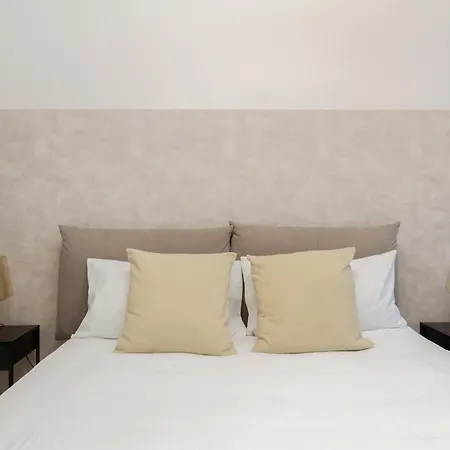 Stylish In Bocconi With Patio - Porta Romana Appartamento Milano