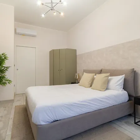 Stylish In Bocconi With Patio - Porta Romana Appartamento