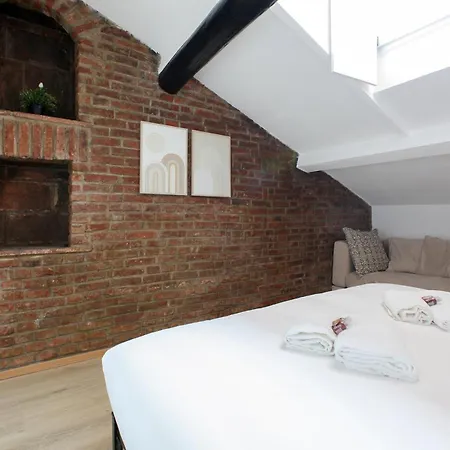 Hacca Collection - Porta Venezia Attic 2br Apartman