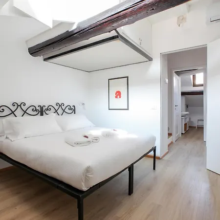Hacca Collection - Porta Venezia Attic 2br Milánó