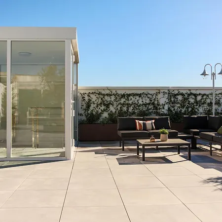아파트 The Rent - Wonderful Multi-bedroom With Terrace In The Area Of Colonne Di San Lorenzo