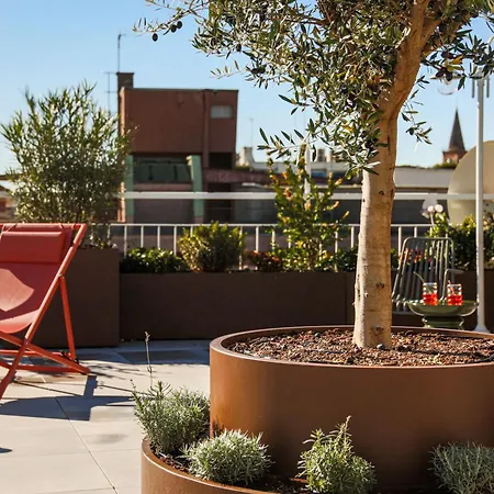 The Rent - Wonderful Multi-bedroom With Terrace In The Area Of Colonne Di San Lorenzo