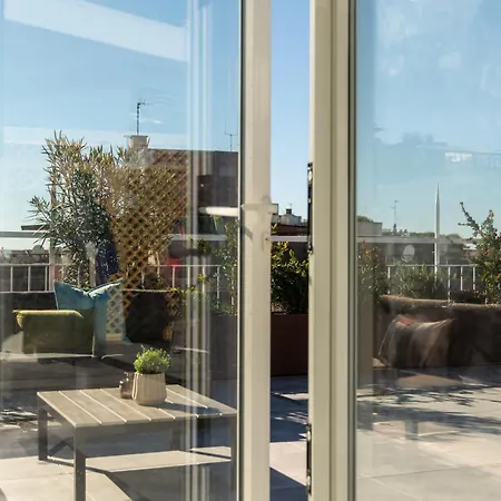 아파트 The Rent - Wonderful Multi-bedroom With Terrace In The Area Of Colonne Di San Lorenzo *