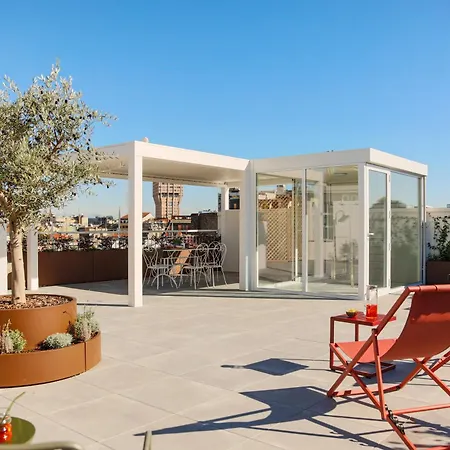 The Rent - Wonderful Multi-bedroom With Terrace In The Area Of Colonne Di San Lorenzo 아파트