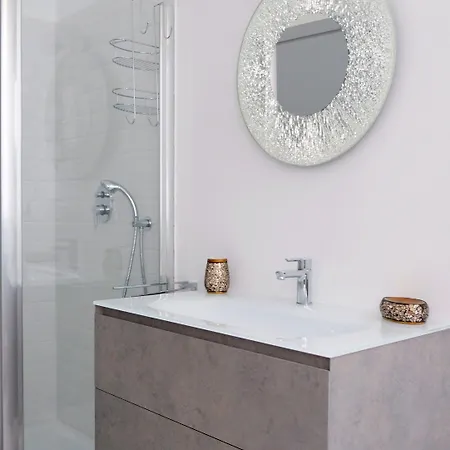 Hostmate - - Vespri Siciliani 3*