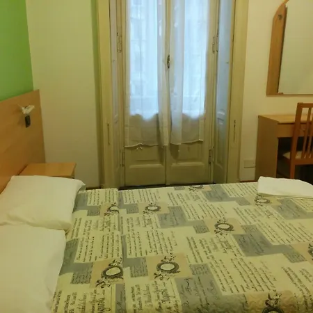 旅馆 Adam's House