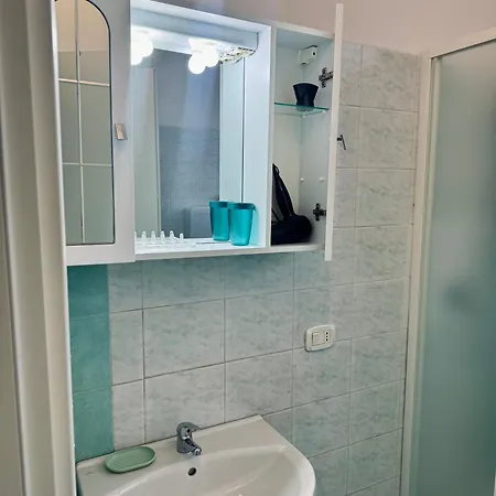 Aparthotel Dergano 2 & 4 Near Metro Stop 3* ミラノ