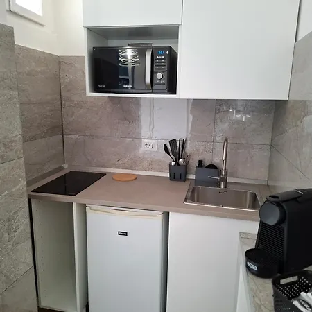 10 Minuti Di Metro Dal Duomo 밀라노