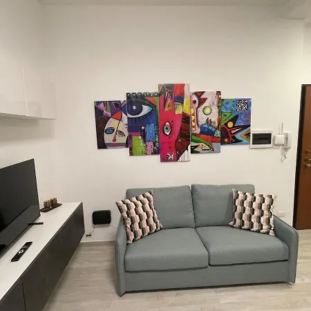 Apartman Chiara's Urban Oasis - - Duomo 8 Min *