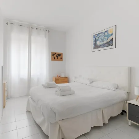 Guesthost - Comfy M2 Udine *