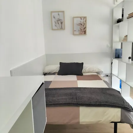 Hockey Arena Studio, 7 Min To Metro, Close To Linate And Fabrique Apartment *