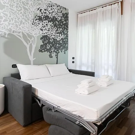 Italianway - Londonio 23 Apartman *